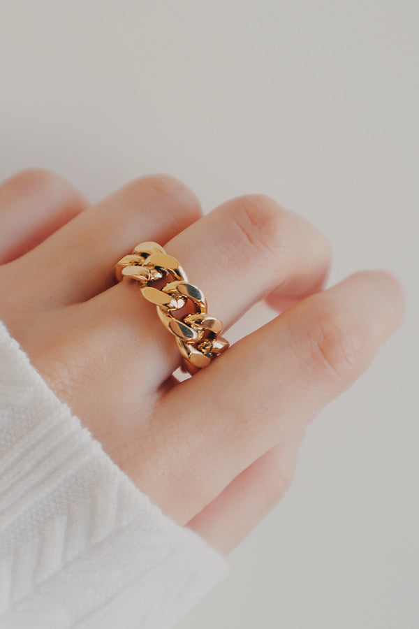 Cuban ring with white background